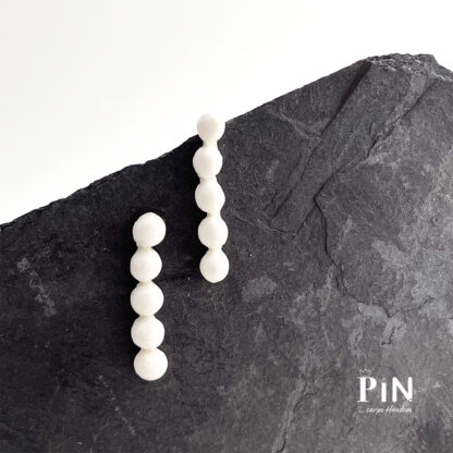 porzellan_perlen_schmuck_coni_pin