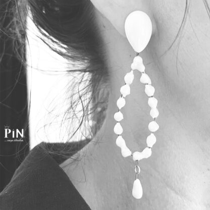 tropfen_perlentropfen_tropfen_portrait_porzellan_ohrhänger-coni-pin